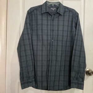GAP Men's Grey Plaid Button Down Shirt